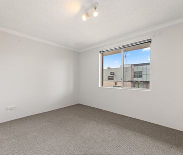 2/24A-26 Macquarie Place, Mortdale NSW 2223 - House For Rent | Domain - Photo 1
