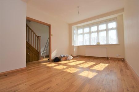 3 bedroom terraced house to rent - Photo 3