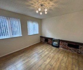 3 bedroom flat to rent - Photo 2