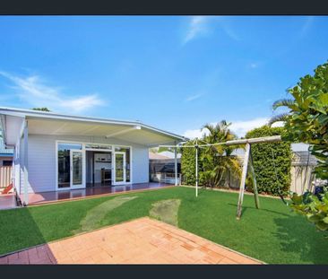 Modern 2-Bedroom Granny Flat in Ettalong Beach – Walk to the Beach! - Photo 2