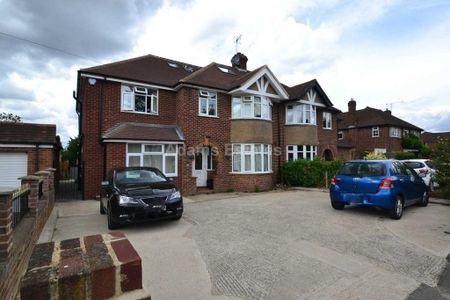 1 bedroom in a house share to rent - Photo 5