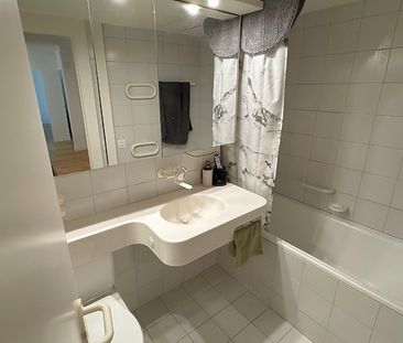 4½ Zimmer-Wohnung in Küsnacht (ZH), möbliert, auf Zeit - Photo 2