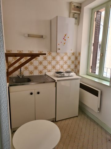 Location Appartement 1 pièce 15m² LE CREUSOT 71200 - Photo 3