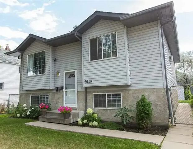 9145 83 Avenue - Basement Suite in Bonnie Doon | 9145 83 Ave, Edmonton - Photo 1