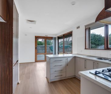 Spacious home in Prime Location - Photo 6