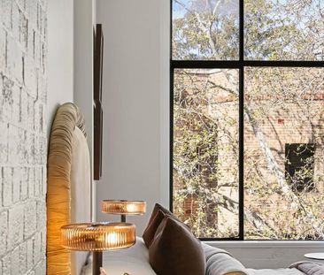 Exceptional warehouse living with space and style - Photo 5