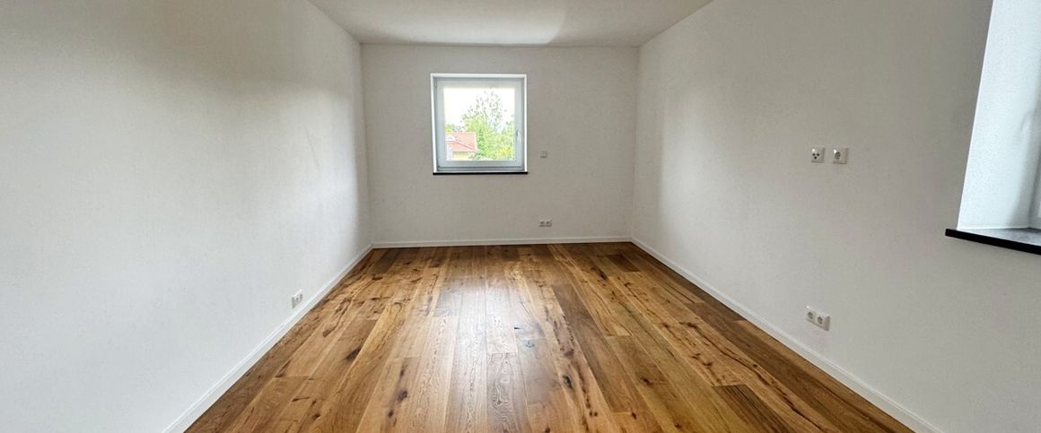 Geräumige und helle 3-Zimmer Wohnung mit Balkon! - Foto 1