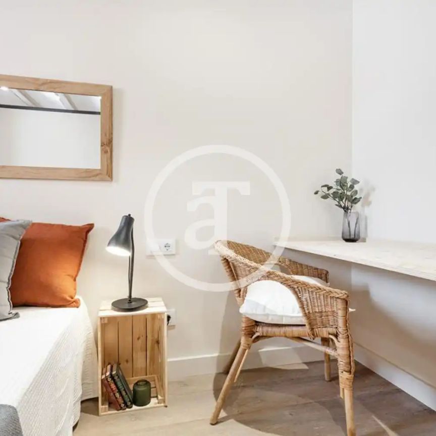 Piso de alquiler en Carrer del Masnou, Hostafrancs - Photo 1