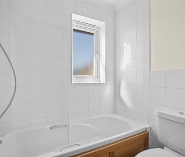 Desborough Park Road, High Wycombe - Photo 4