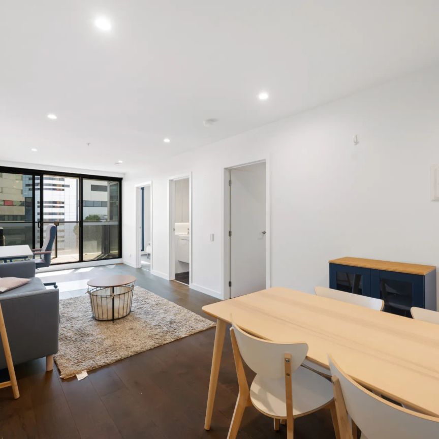 Furnished Apartment in Prime University & Hospital Precinct – 6 Month Lease - Photo 1