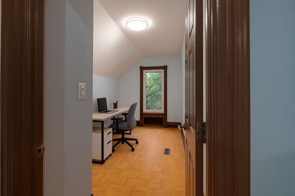 For Lease - 41 Park Hill Road, Cambridge, Ontario - Photo 1