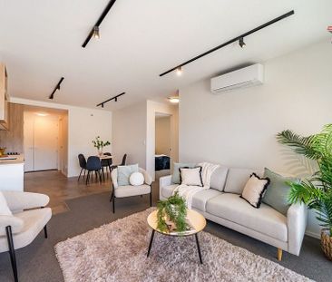 Modern 2BR Townhouse in Brooklyn - Photo 6