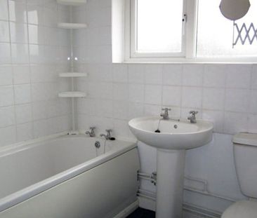 2 Bed Flat, Omdurman Court, SO17 - Photo 5