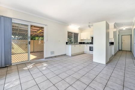 PERFECT FAMILY HOME IN PROTEA - Photo 5