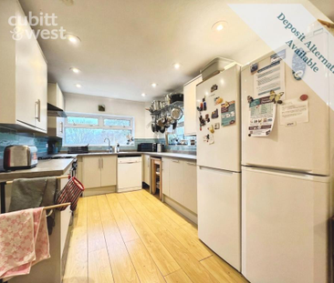 1 bedroom in a house share to rent - Photo 2