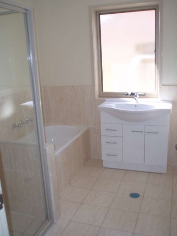 20/16 Litchfield Place, Gilmore ACT 2905 - Townhouse For Rent | Domain - Photo 5