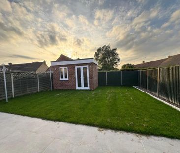 3 bedroom semi-detached house to rent - Photo 2