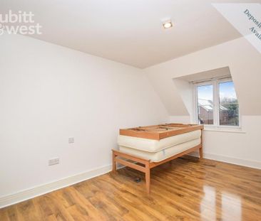 2 bedroom apartment to rent - Photo 4