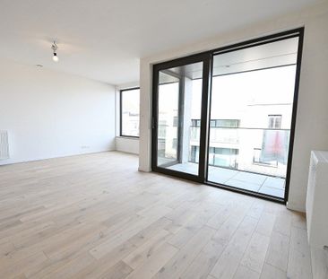 Ongemeubeld - Nieuw en aangenaam woonappartement met parkeermogelij... - Photo 2