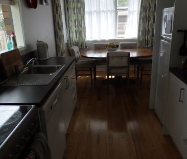 Leamington 3 Bedrooms - Furnished - Photo 3