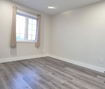 For Lease - 4 Caymus Street, Richmond Hill, Ontario - Photo 5