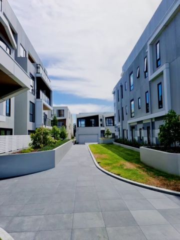 2 Bed 2 Bath Furnished - Photo 5