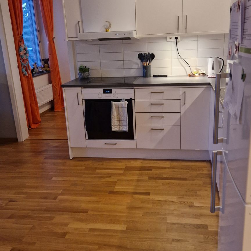 Sagoslingan, Huddinge - Photo 2