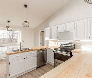 For Lease - 3993 Stouffville Road Unit# Upper, Whitchurch-Stouffvil... - Photo 5