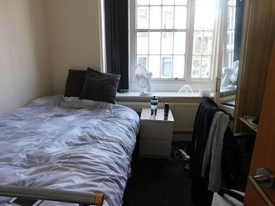 3 bedroom flat to rent - Photo 3