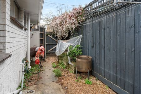 1/9-11 Wild Street, Reservoir. - Photo 2