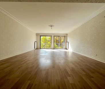 Location Appartement 4 pièces 99m² NANTES 44000 - Photo 3