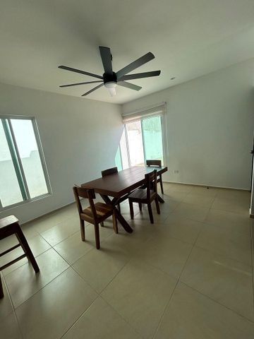 Renta de casa amueblada | Gran Santa Fe Nte | Mérida - Foto 2