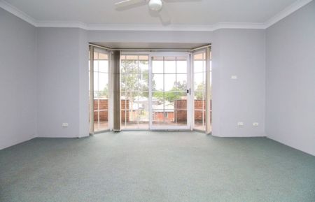 Convieniently Located - Photo 4