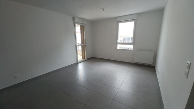 location Appartement T2 DE 42.3m² À NIMES - Photo 1