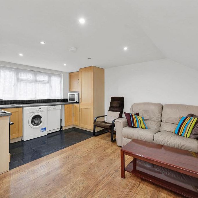 2 bedroom flat to rent - Photo 1