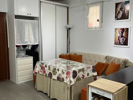 Estudio de alquiler en Avenida de la Ciudad de Barcelona, Pacífico - Photo 3