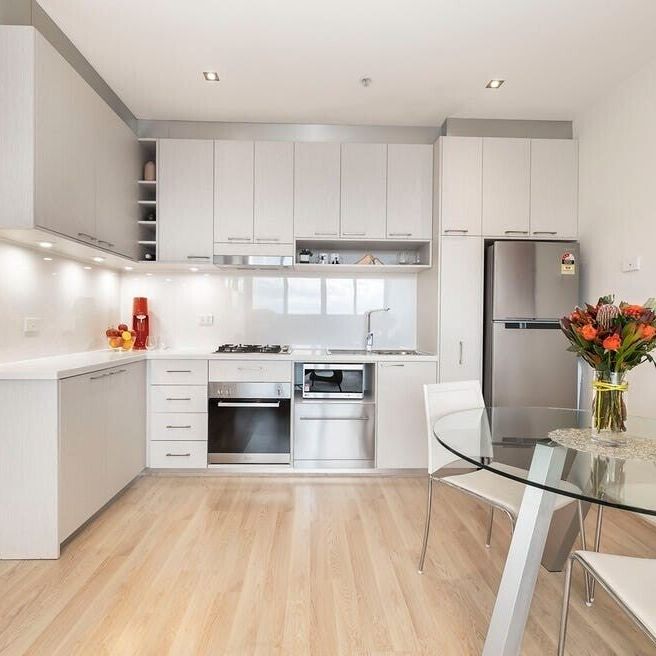 North Melbourne - Photo 1