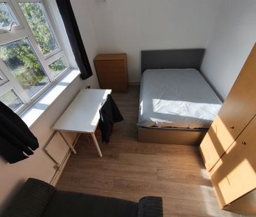 Room in a Shared Flat, Cottenham House, N19 - Photo 4