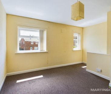 3 bedroom end of terrace house to rent - Photo 3