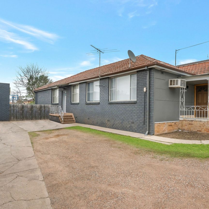 Neat & Tidy 2 Bedroom Home - Photo 1