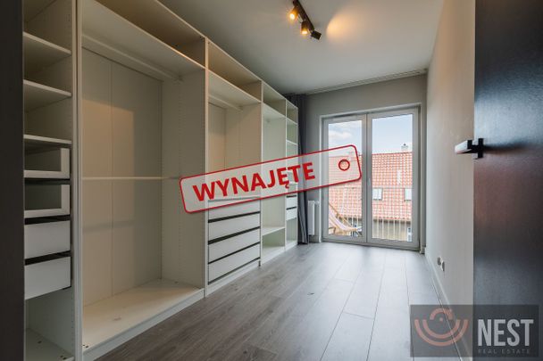 NA WYNAJEM - gotowe do wprowadzenia, 3 pokojowy apartament z 2 balkonami + garaż - ul. Strzelecka - Zdjęcie 1