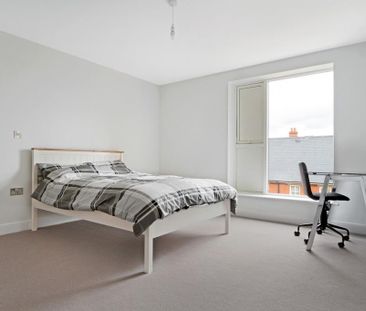 2 bedroom flat to rent - Photo 3