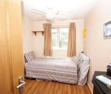 Leaholme Gardens, Slough, Berkshire, SL1 - Photo 4