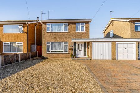 3 bedroom link detached house to rent - Photo 3