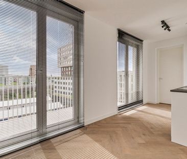 Te huur: Appartement Lutonhof in Amsterdam - Photo 2