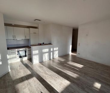 Bremen-Lesum: Moderne Single-Wohnung Einbauküche, Wintergarten. - Photo 1