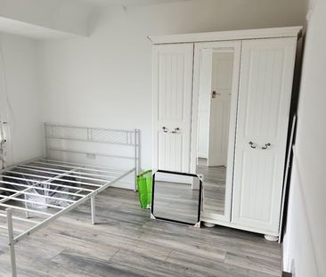 Room in a Shared House, Sancroft Road, HA3 - Photo 1