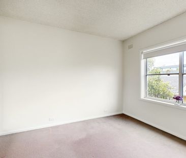 5/44 Walpole Street, Kew VIC 3101 - Photo 3