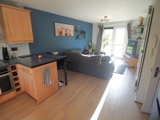 2 bedroom apartment to rent - Photo 1