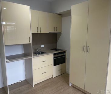 1/6 Koormiel Lane, Fitzroy North - Photo 1